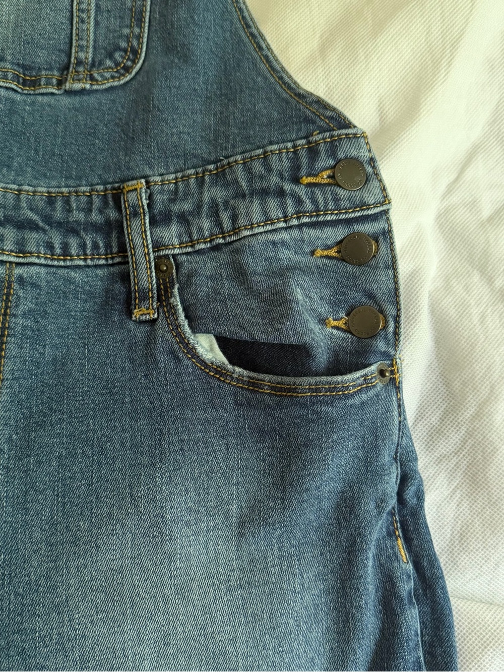Universal Thread Women’s Denim Overalls - Picture 6 of 10